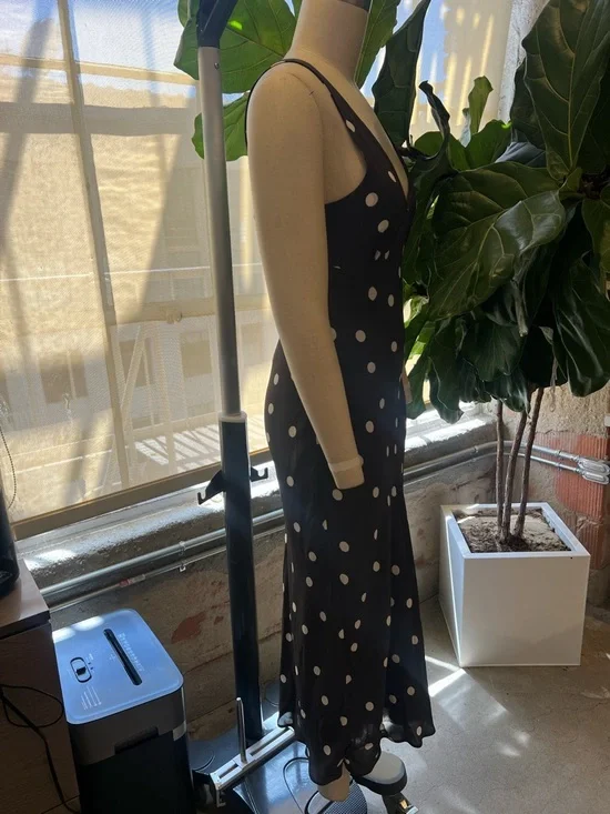 Favorite Daughter-The Anyday Anytime Dress in Espresso Polka Dot - Picture 6 of 8